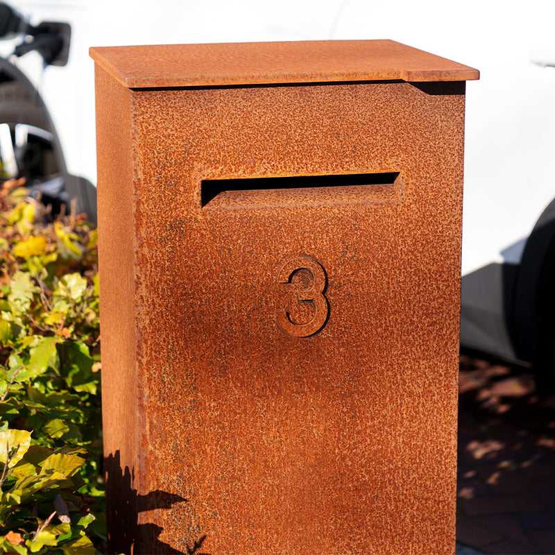 Cortenstahl Paketbriefkasten CASE | 50 x 40 x 120 cm