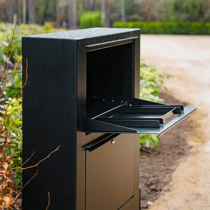 Paca staande brievenbus