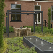 Gecoat stalen pergola en watertafel
