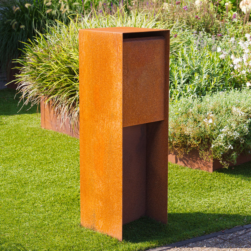 Cortenstaal brievenbus FLYN 35 x 35 x 120 cm